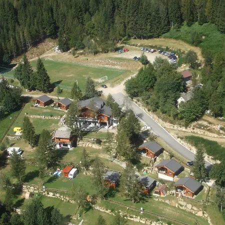 مكان تخييم Camping Village Yolki Palki 3*